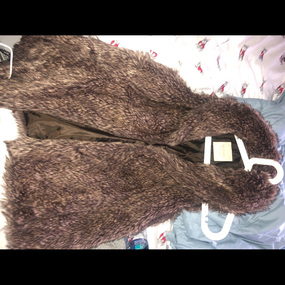 Fur vest